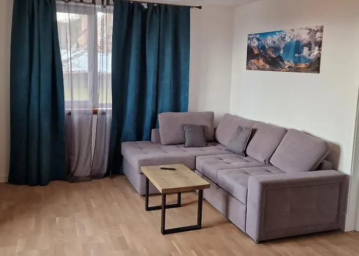 Central Apartment With City View